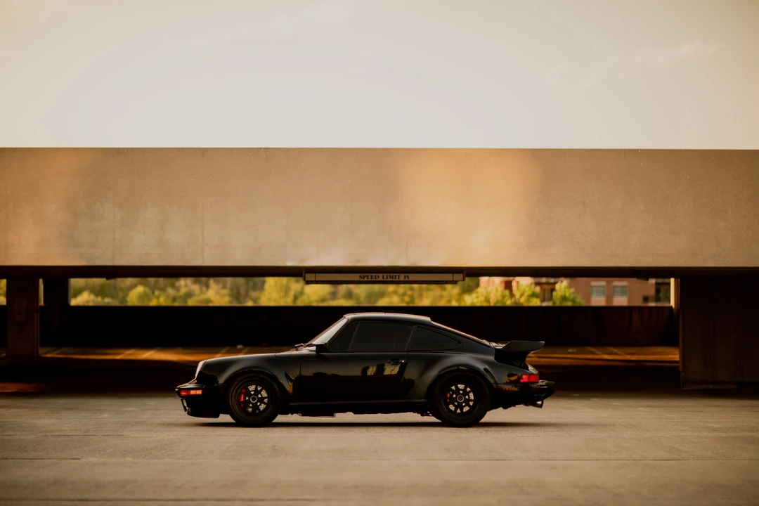 1987 Porsche 911 Carrera 3.2 - Image 8 of 31