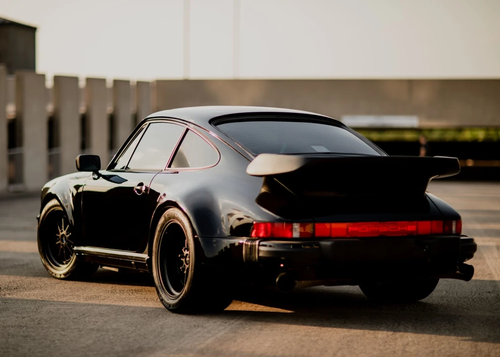 1987 Porsche 911 Carrera 3.2 - Image 6 of 31