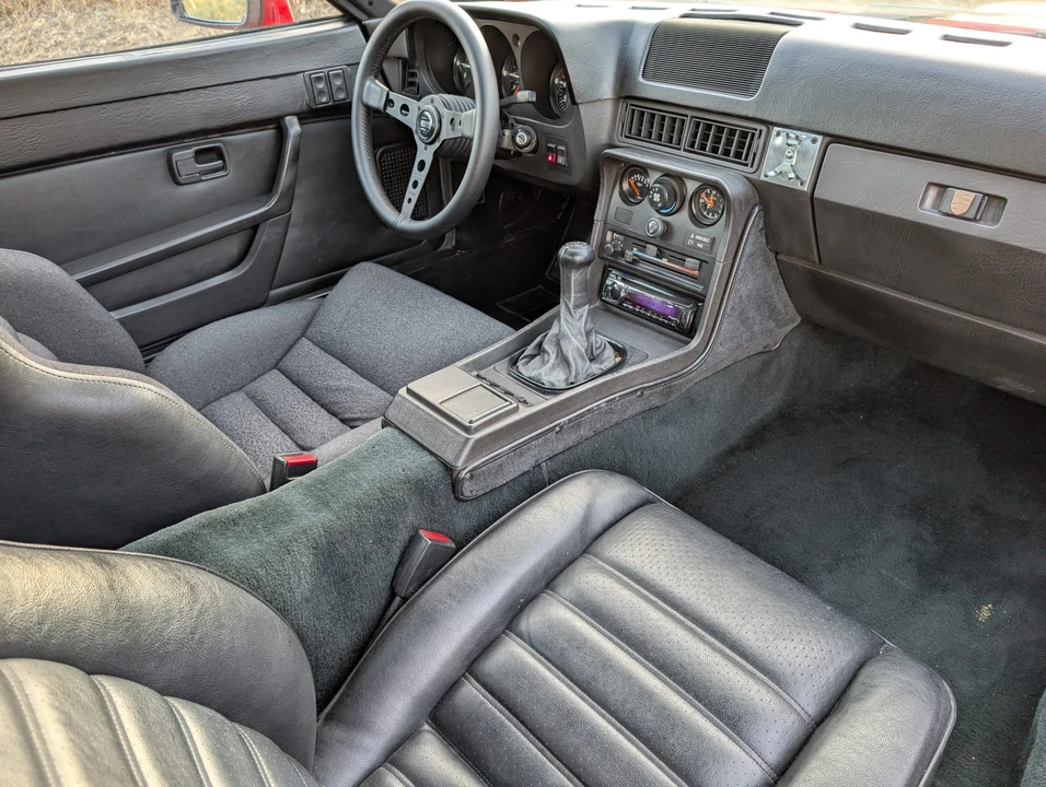 1987 Porsche 924 S - Image 27 of 31
