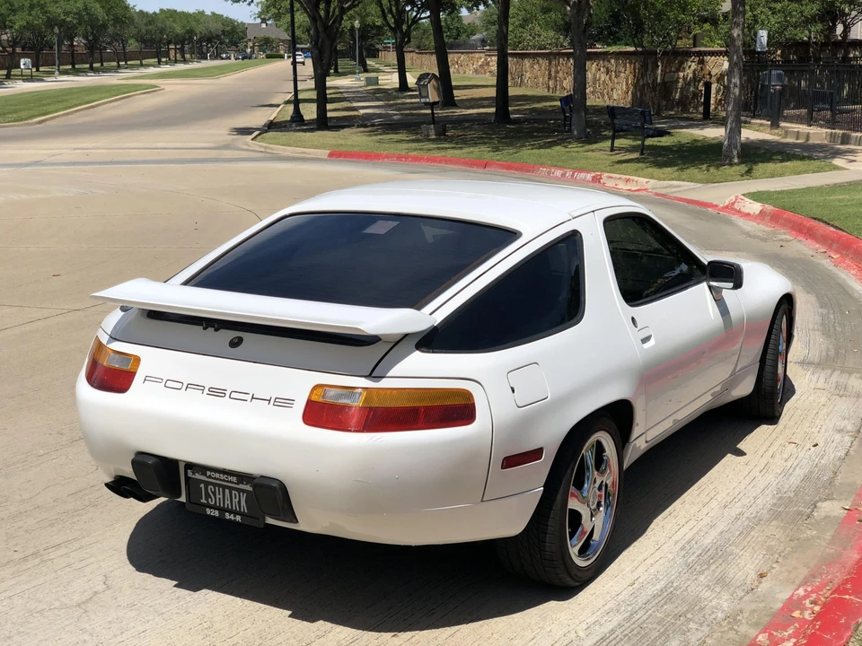 1987 Porsche 928 S4 - Image 13 of 31