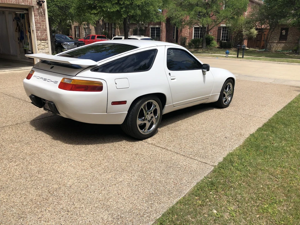 1987 Porsche 928 S4 - Image 15 of 31
