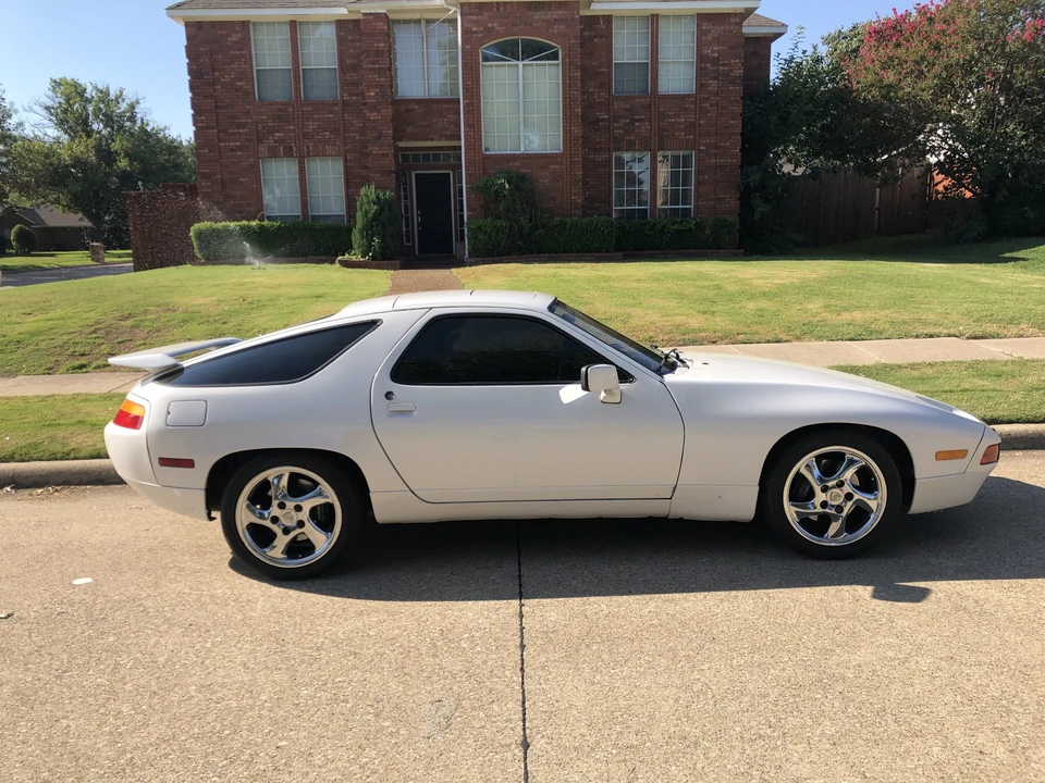 1987 Porsche 928 S4 - Image 17 of 31