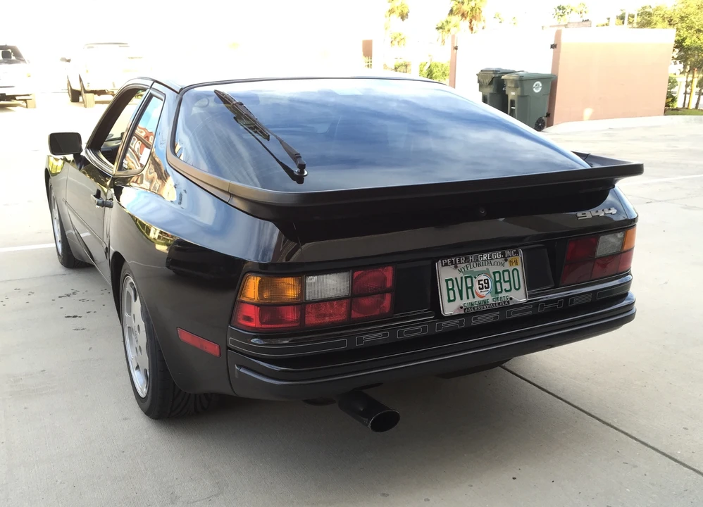 1987 Porsche 944 - Image 10 of 31