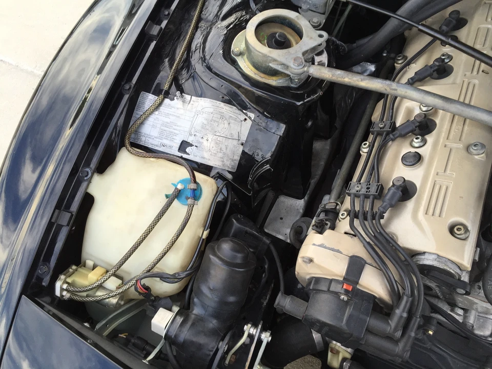 1987 Porsche 944 - Image 27 of 31