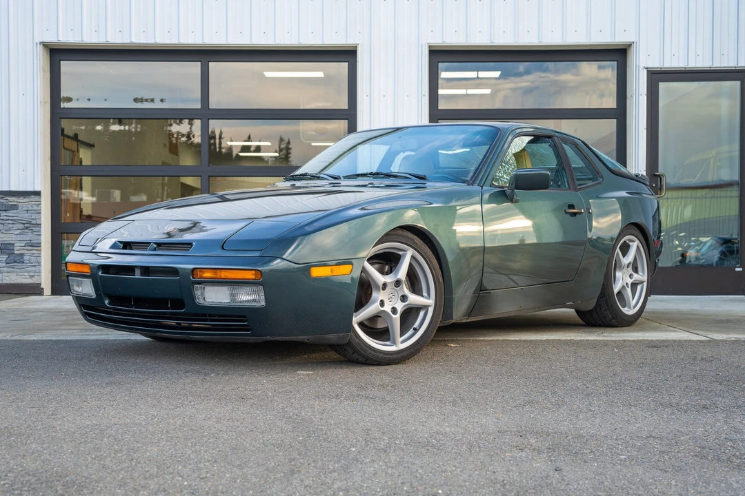 1987 Porsche 944 Turbo - Image 2 of 31