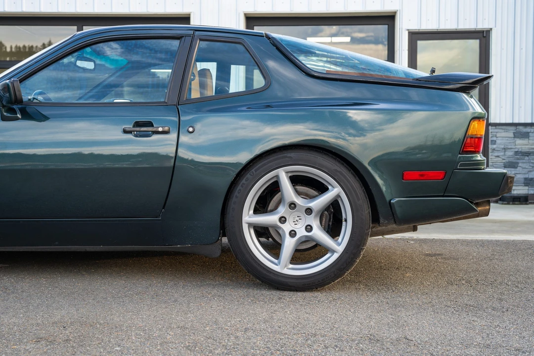 1987 Porsche 944 Turbo - Image 14 of 31