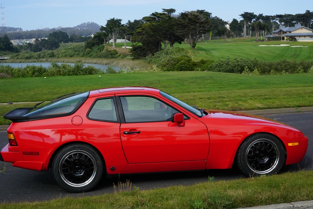 1987 Porsche 944 Turbo - Image 13 of 31
