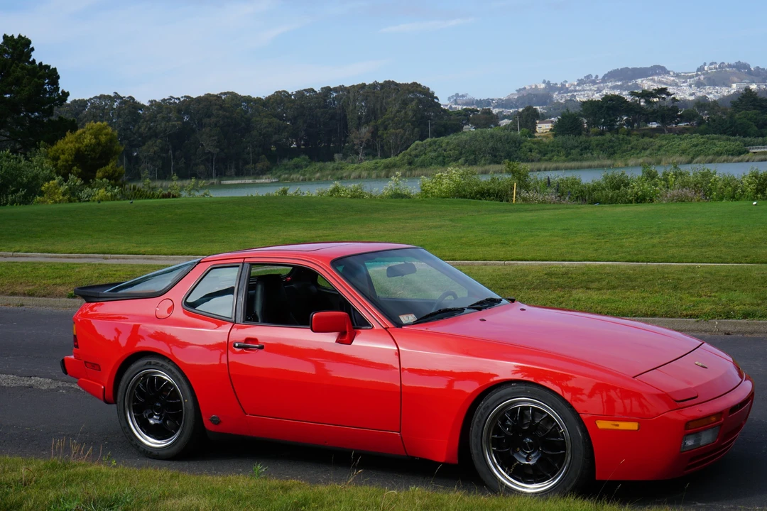 1987 Porsche 944 Turbo - Image 12 of 31