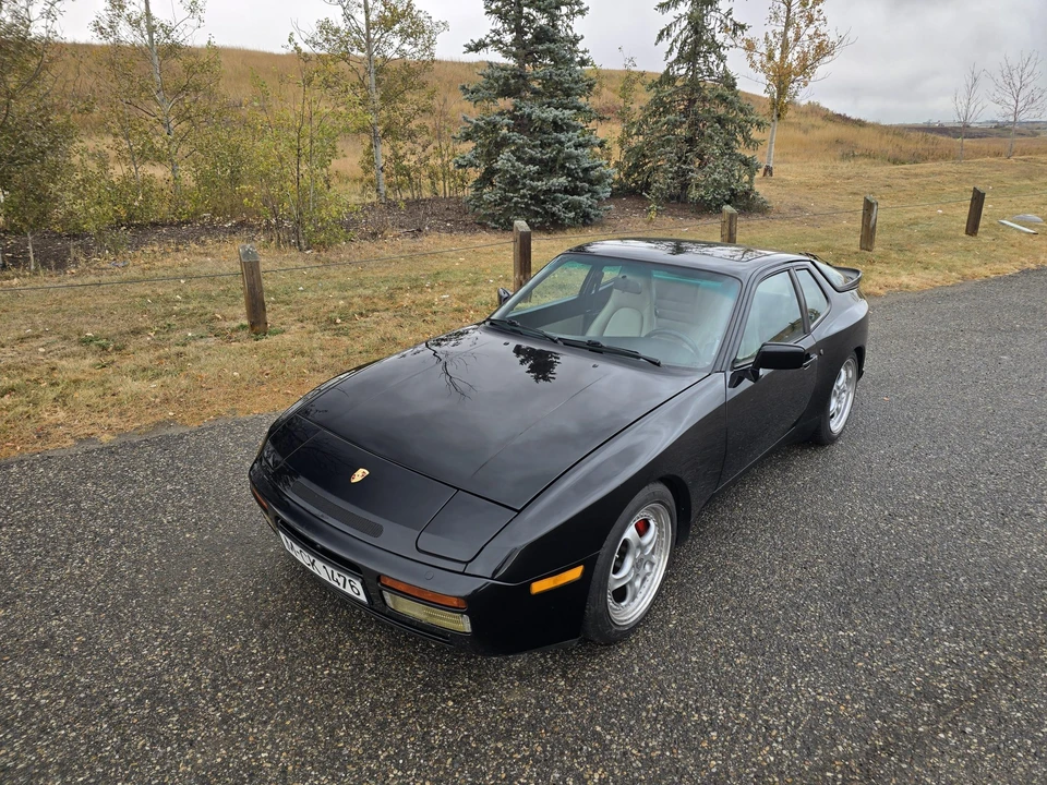1987 Porsche 944 Turbo - Image 2 of 31