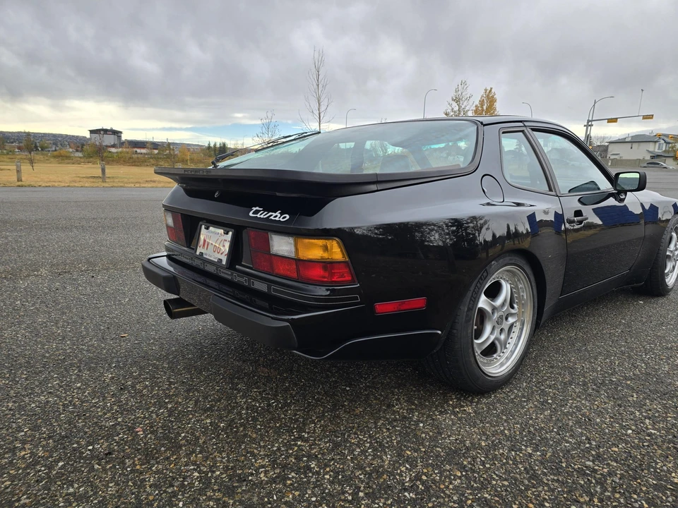 1987 Porsche 944 Turbo - Image 14 of 31