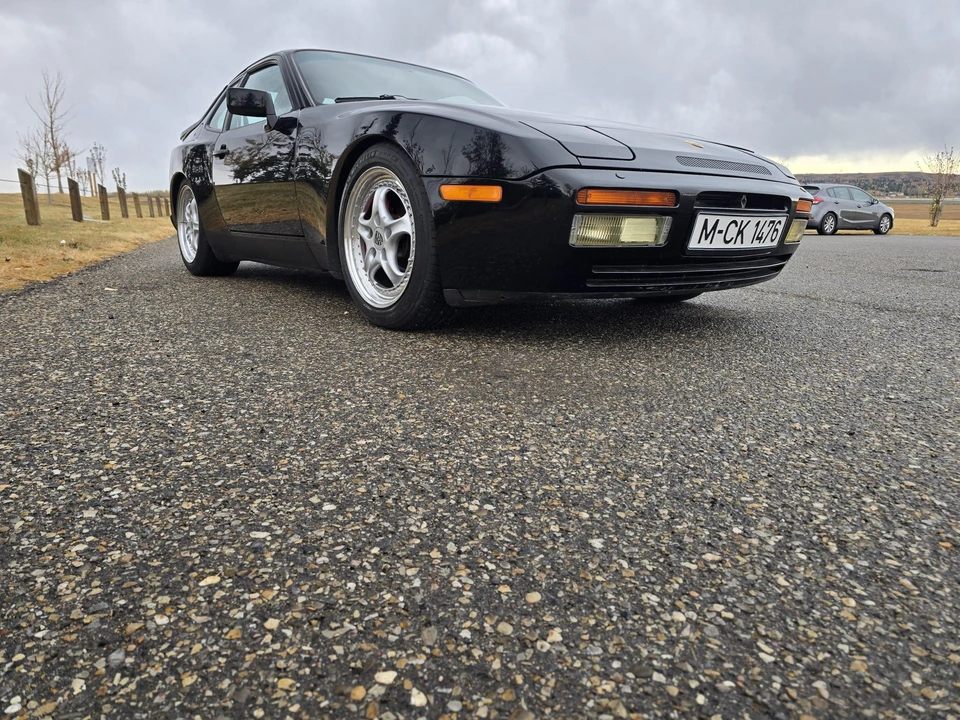 1987 Porsche 944 Turbo - Image 12 of 31