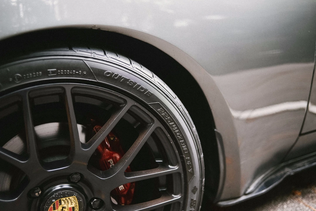 1987 Porsche 944 Turbo - Image 24 of 31