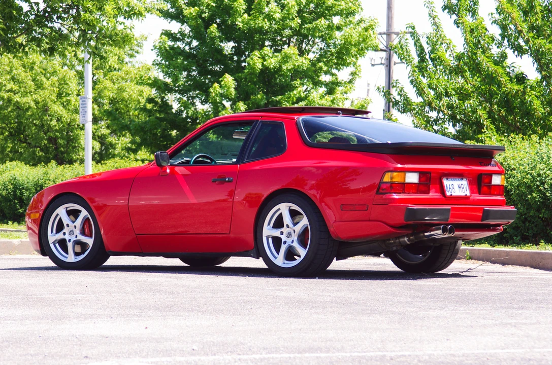 1987 Porsche 944 Turbo - Image 14 of 31