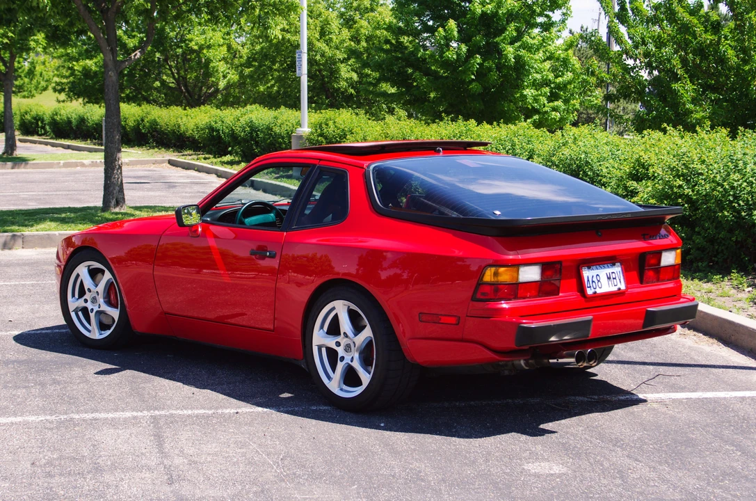 1987 Porsche 944 Turbo - Image 13 of 31