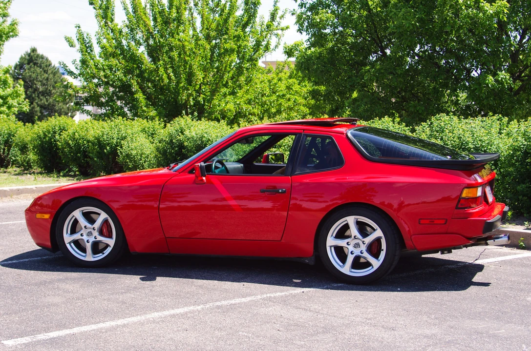 1987 Porsche 944 Turbo - Image 10 of 31