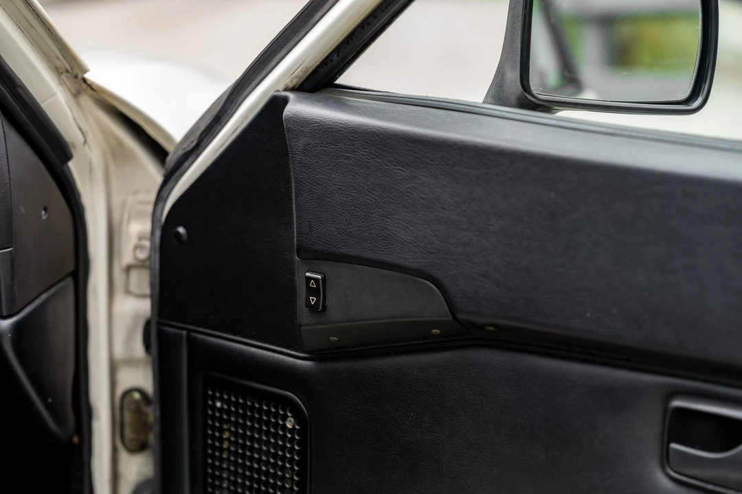 1987 Porsche 944 S - Image 27 of 31