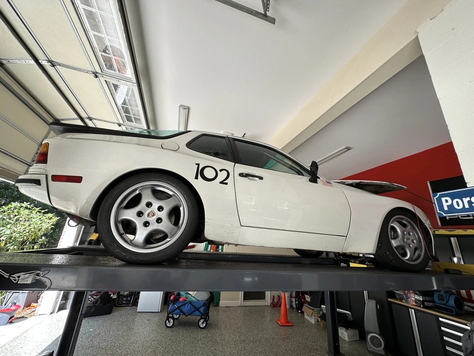 1987 Porsche 944 S - Image 9 of 31