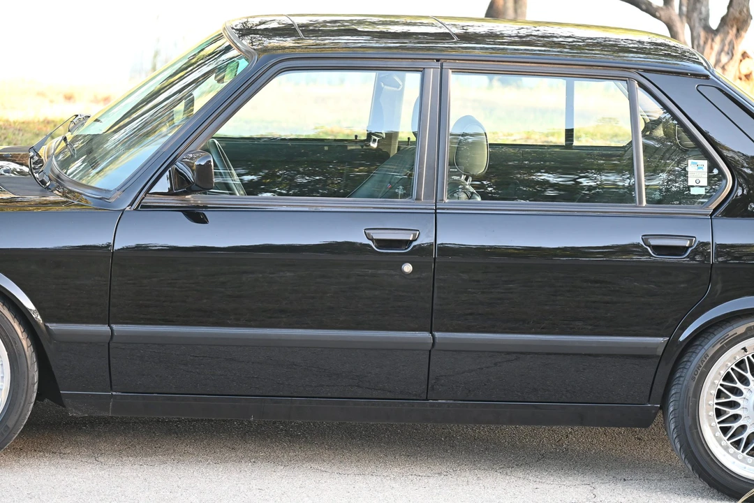 1988 BMW E28 M5 - Image 30 of 31