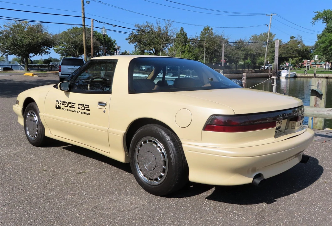 1988 Buick Reatta - Image 30 of 31