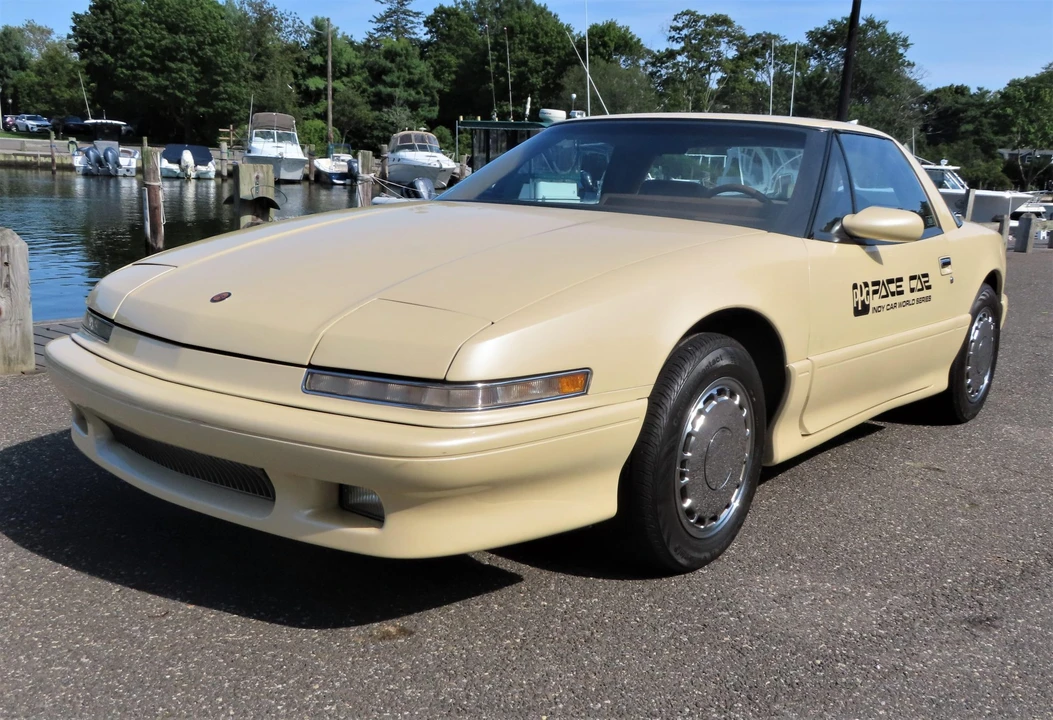 1988 Buick Reatta - Image 17 of 31