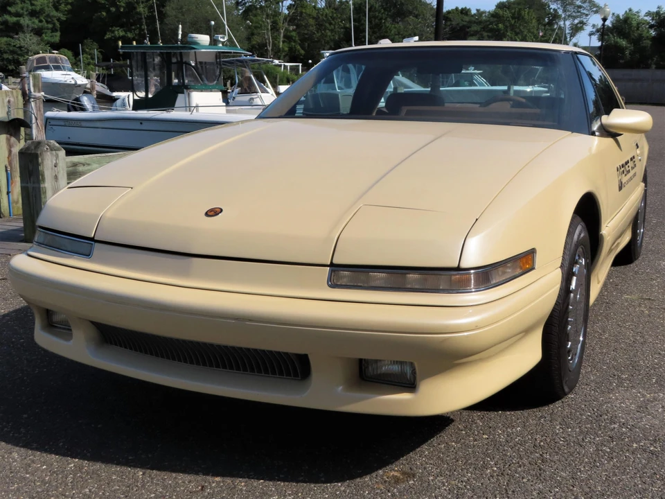 1988 Buick Reatta - Image 15 of 31