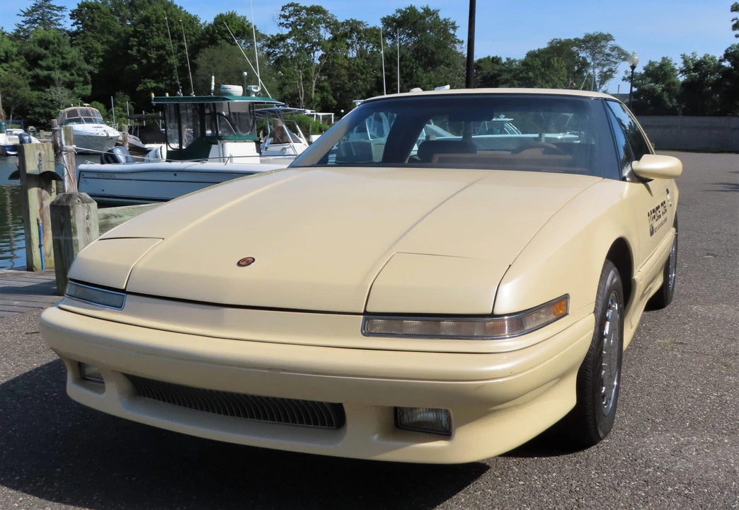 1988 Buick Reatta - Image 16 of 31