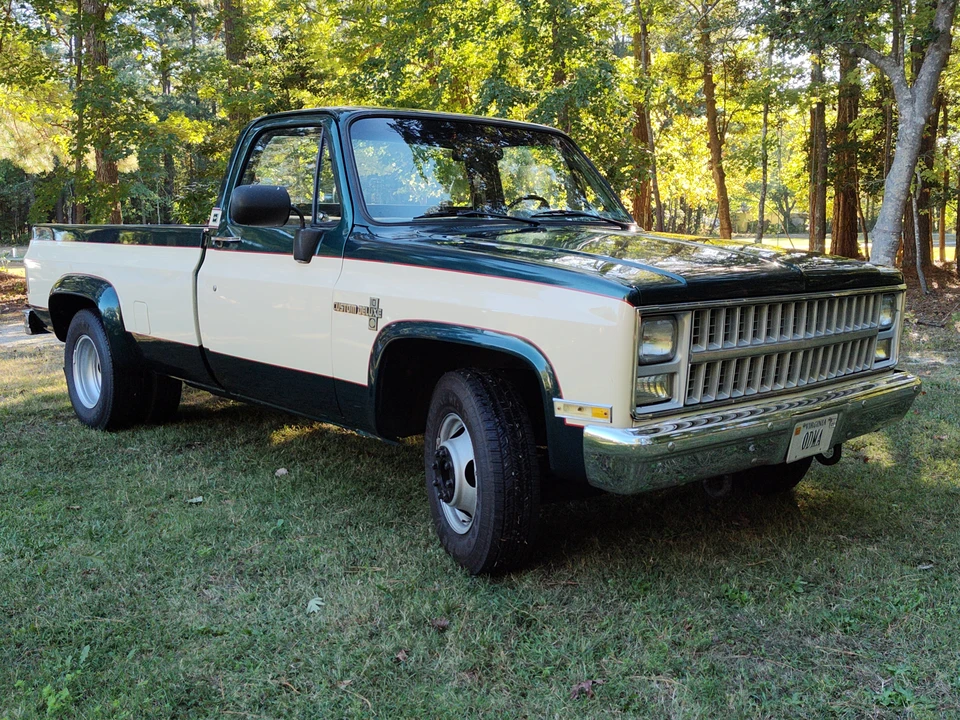 1988 Chevrolet C/K 4th Gen - Image 4 of 31