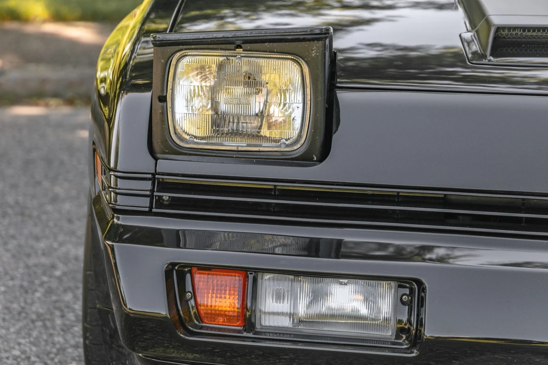 1988 Chrysler Conquest - Image 12 of 31
