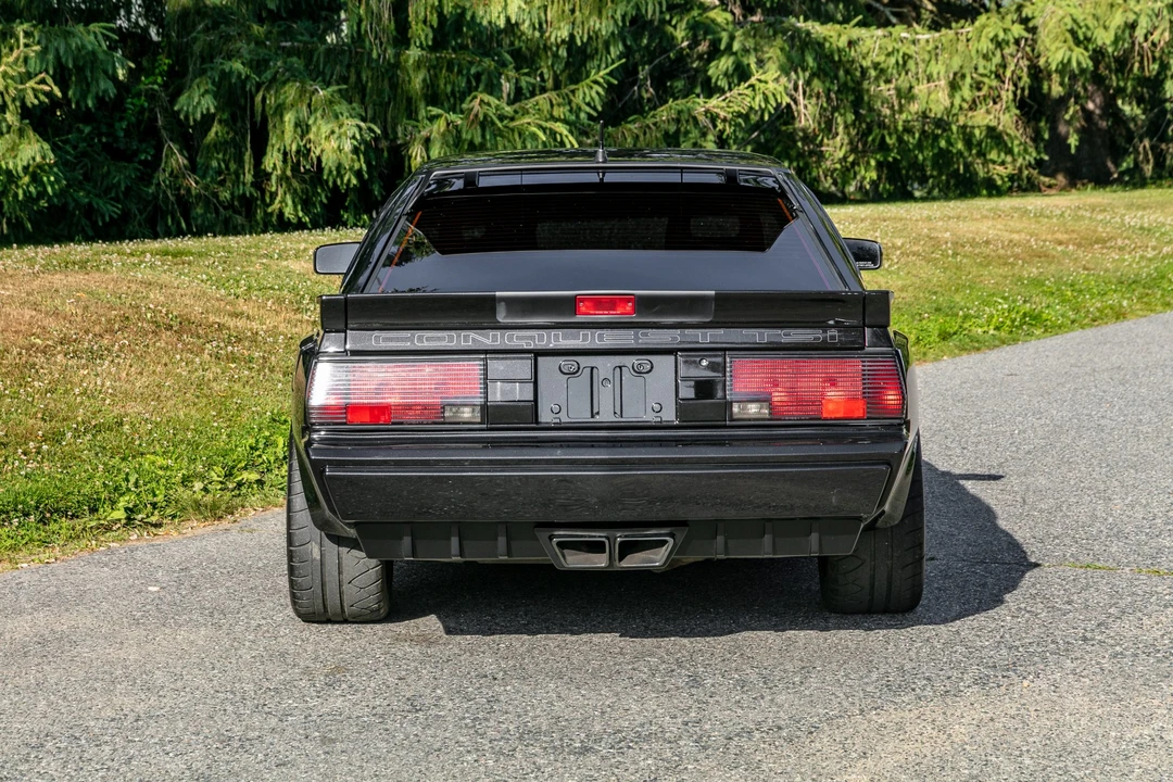 1988 Chrysler Conquest - Image 5 of 31