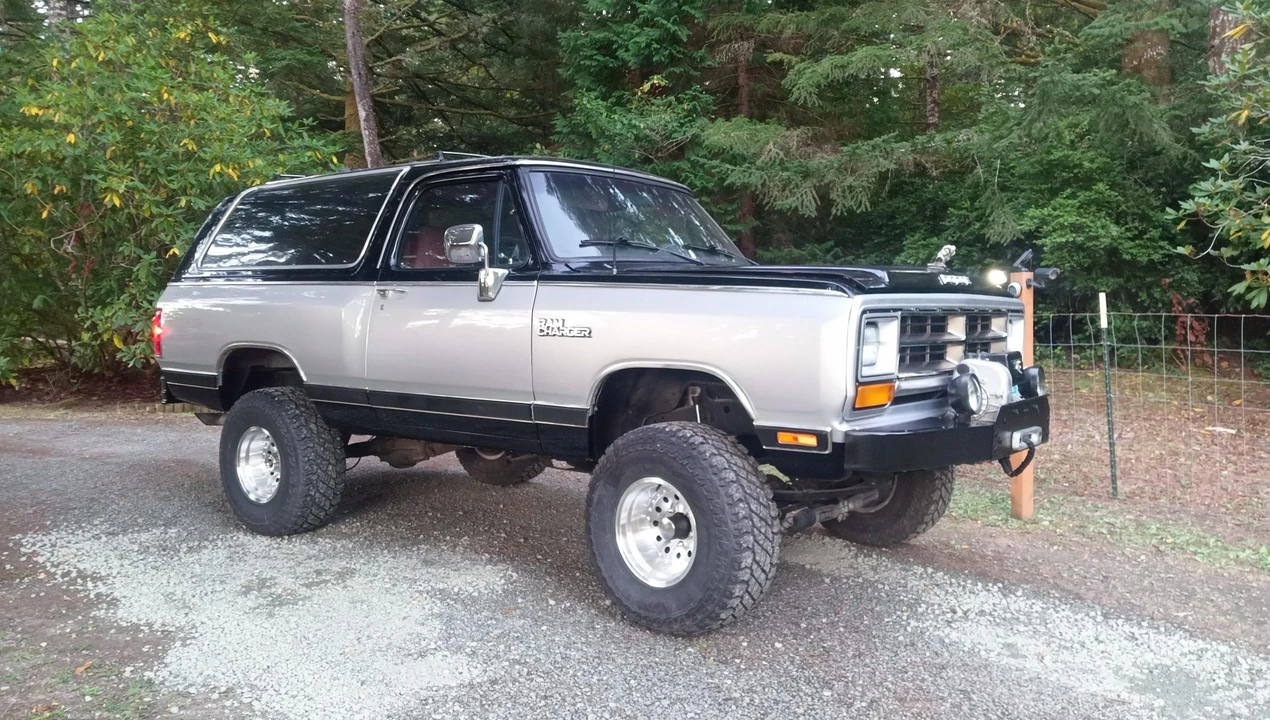 1988 Dodge Ramcharger - Image 2 of 31