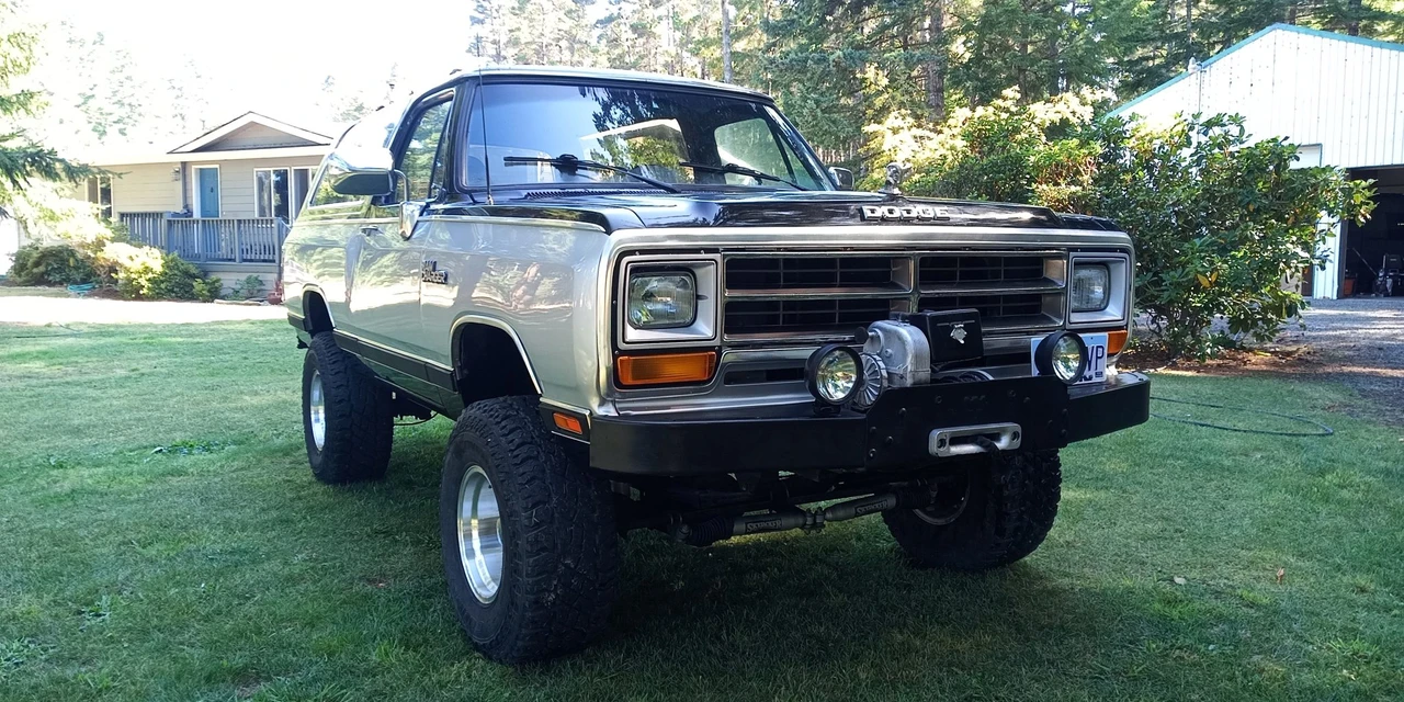 1988 Dodge Ramcharger - Image 9 of 31