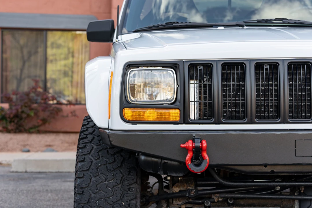 1988 Jeep Comanche - Image 13 of 31
