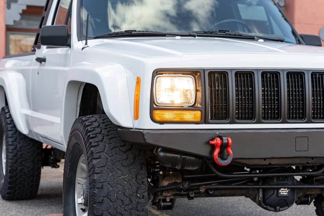1988 Jeep Comanche - Image 18 of 31