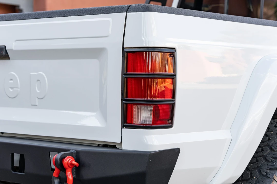 1988 Jeep Comanche - Image 26 of 31