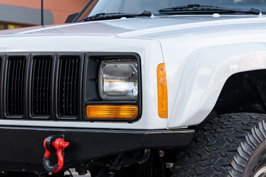 1988 Jeep Comanche - Image 16 of 31