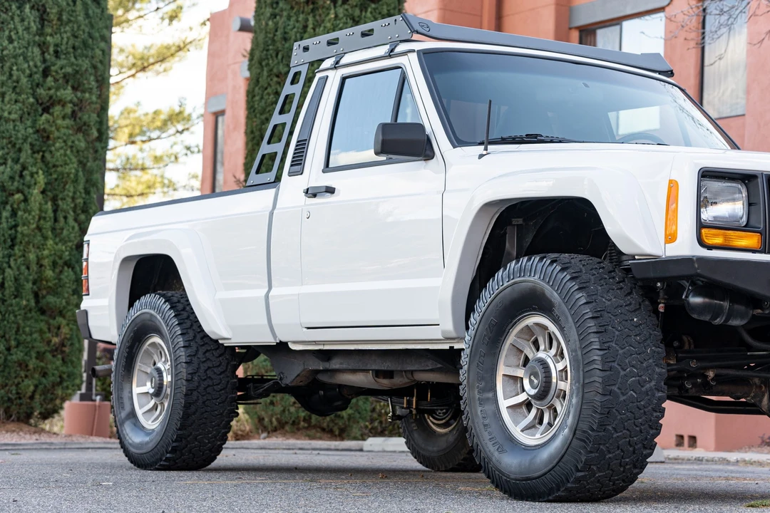 1988 Jeep Comanche - Image 10 of 31