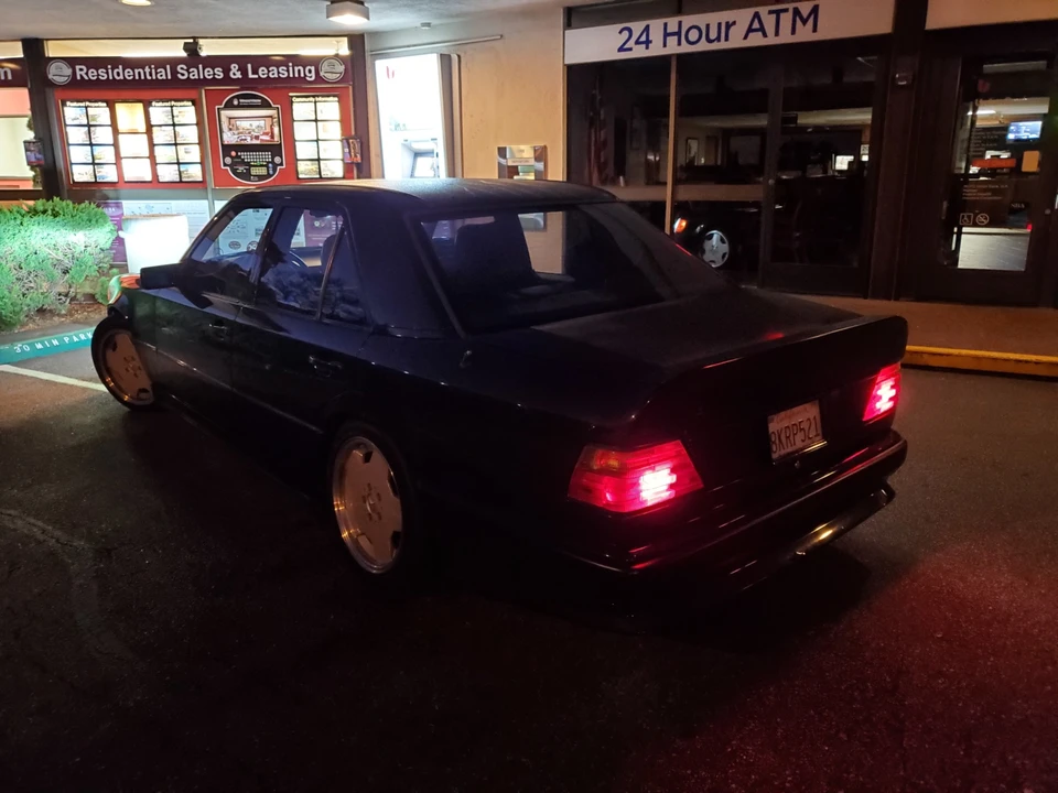 1988 Mercedes-Benz W124 E-Class - Image 22 of 31