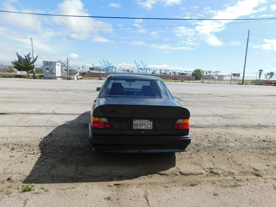 1988 Mercedes-Benz W124 E-Class - Image 3 of 31