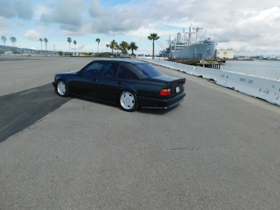 1988 Mercedes-Benz W124 E-Class - Image 17 of 31