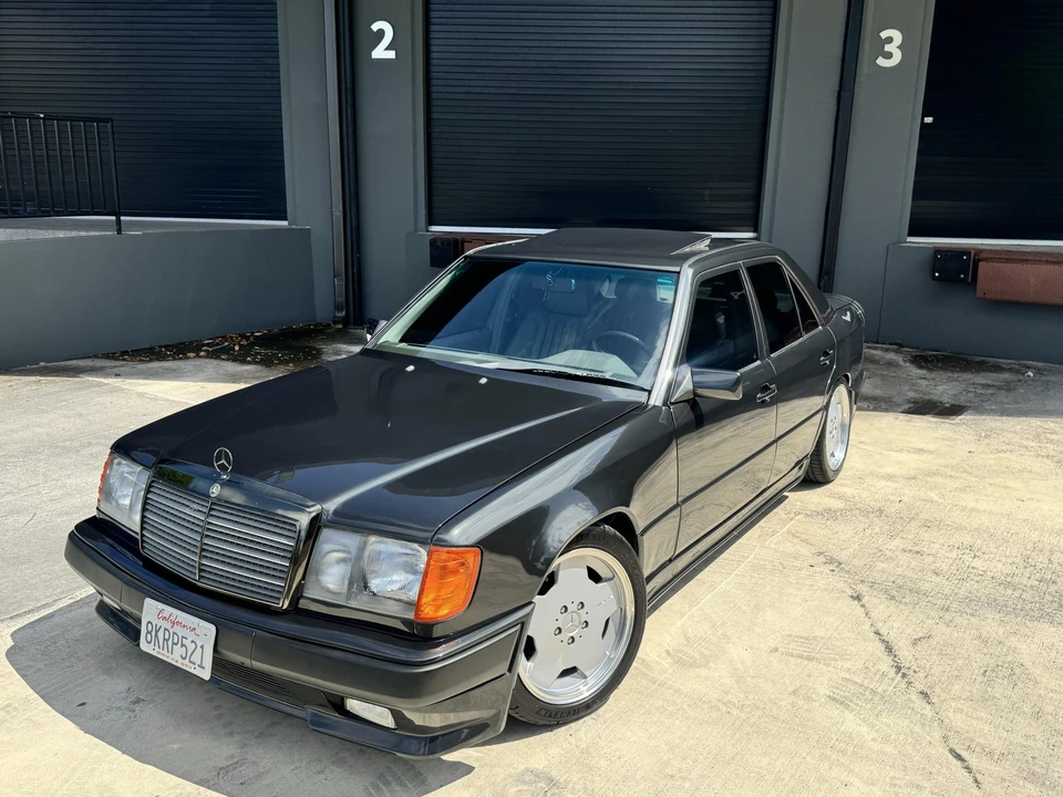 1988 Mercedes-Benz W124 E-Class - Image 11 of 31