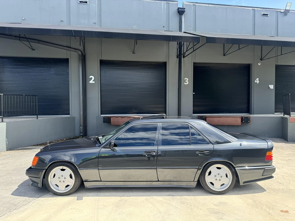 1988 Mercedes-Benz W124 E-Class - Image 16 of 31