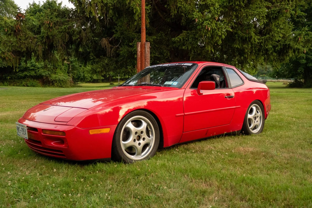 1988 Porsche 944 Turbo - Image 2 of 31