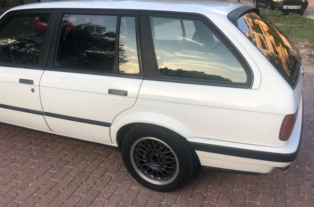 1989 BMW E30 3 Series - Image 16 of 31