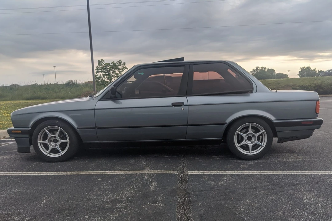1989 BMW E30 3 Series - Image 11 of 31