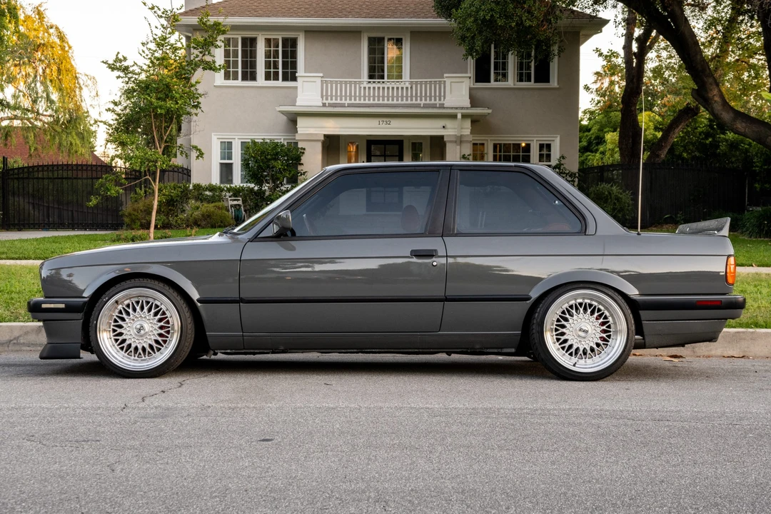 1989 BMW E30 3 Series - Image 2 of 31