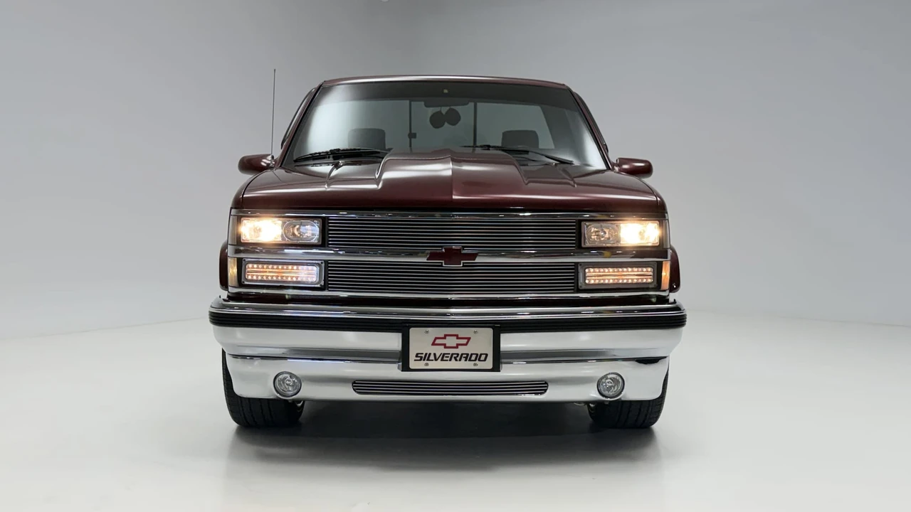 1989 Chevrolet C/K 4th Gen - Image 4 of 31
