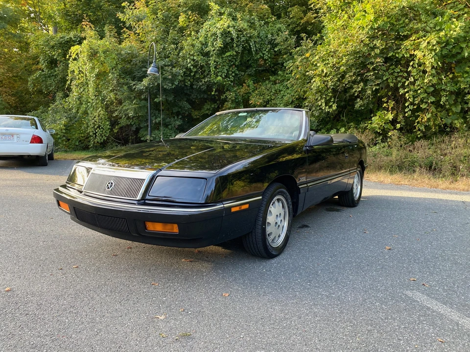 1989 Chrysler LeBaron - Image 6 of 31