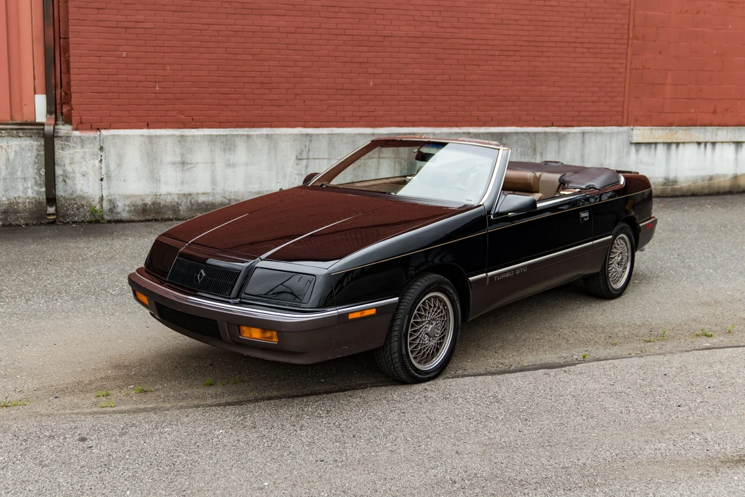 1989 Chrysler LeBaron - Image 3 of 31