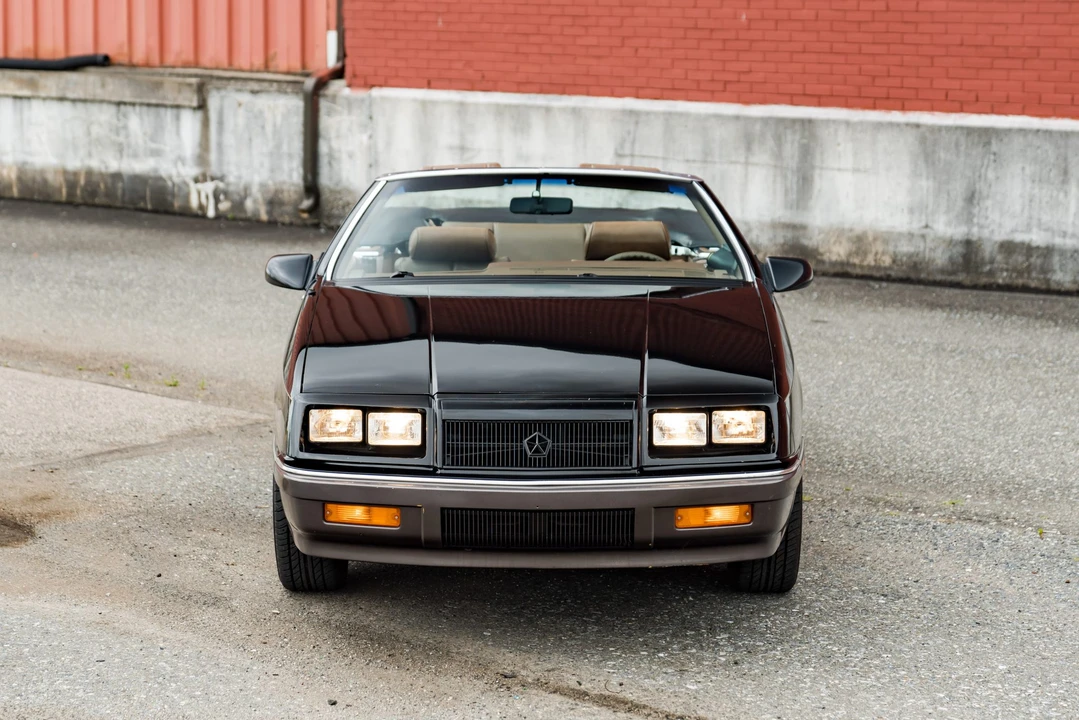 1989 Chrysler LeBaron - Image 7 of 31