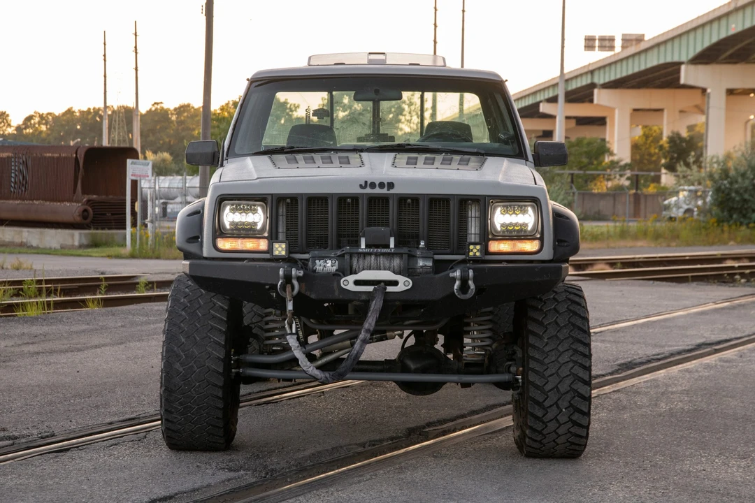 1989 Jeep Comanche - Image 14 of 31